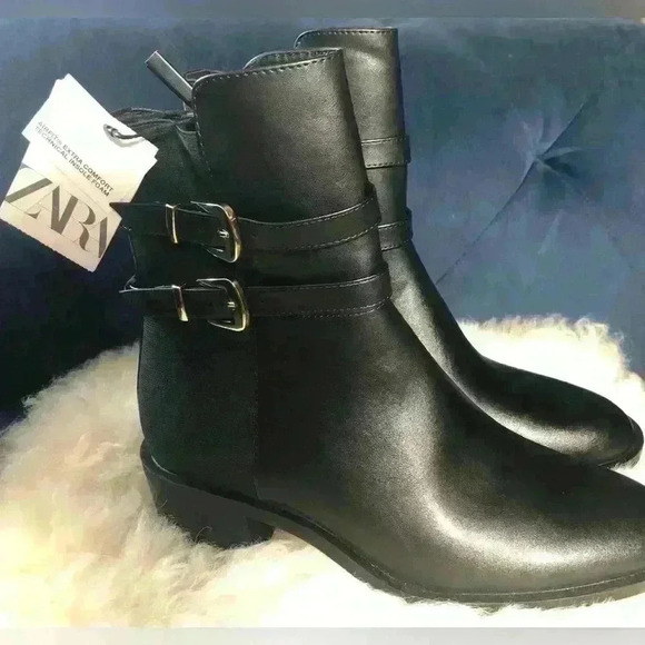 - Zara STRAPPY ANKLE BOOTS WITH BUCKLE🔥🔥🔥🔥🔥 - Picture 2 of 12